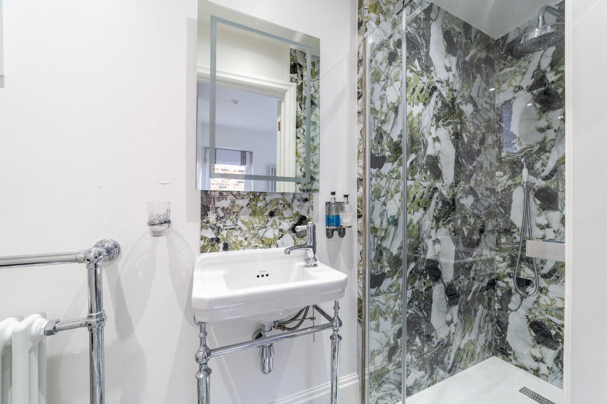 The New Cross Premier Rooms ลอนดอน ภายนอก รูปภาพ